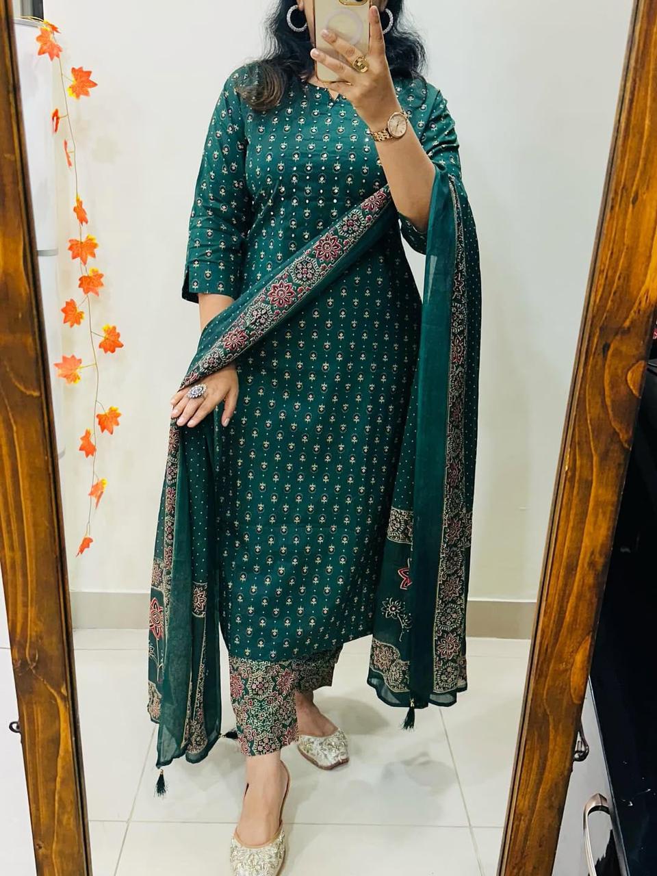 Women's Green Pure Cotton Kurti Pant & Dupatta