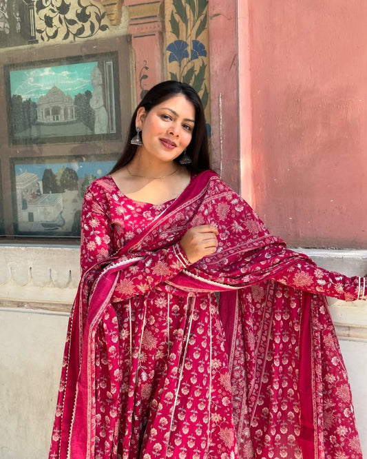 Red Pure Cotton Gotapatti Suit Set