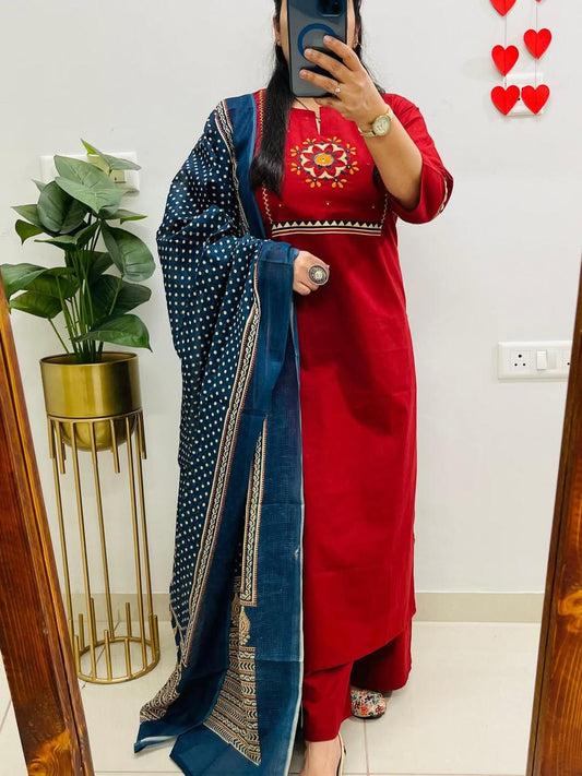 Women’s Ajrakh Print Dabu Cotton Kurti Pant Dupatta Set