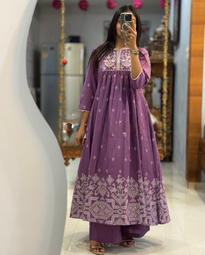 Royal Lavender Embroidered Kurta Set